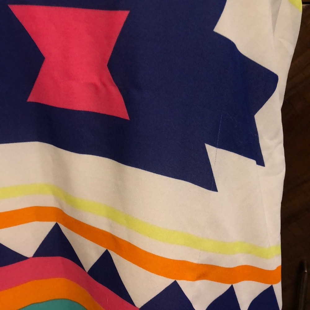 M colorful Aztec Razorback top - Picture 5 of 8